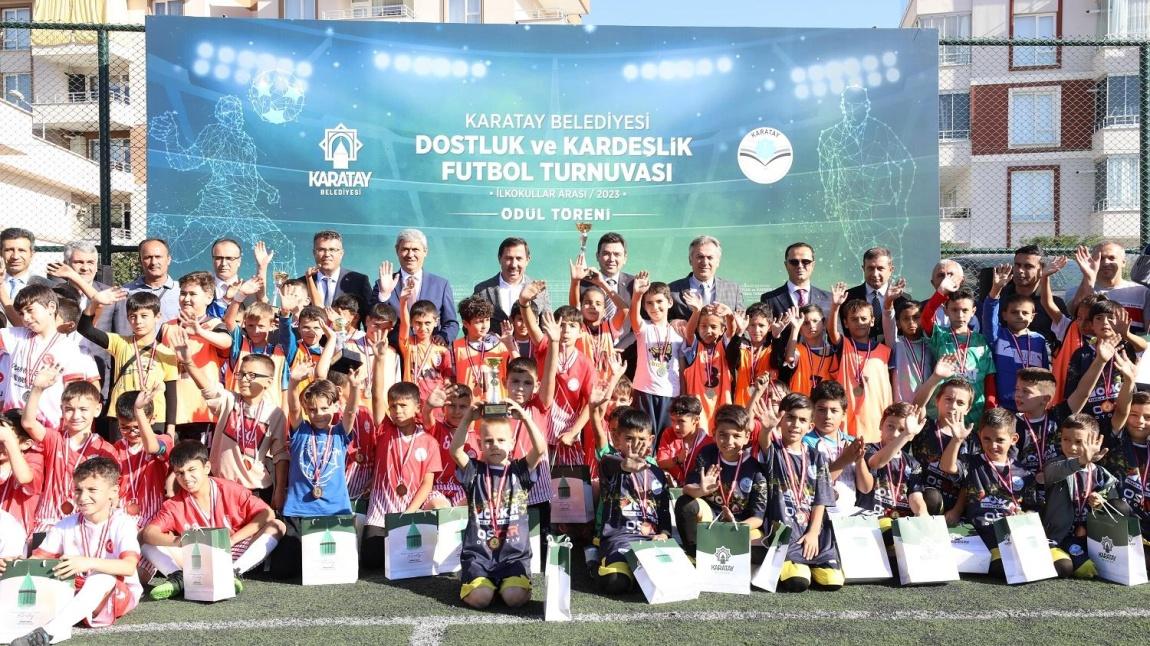 Futbol Takımımız Karatay İlkokullar Arası Dostluk ve Kardeşlik Futbol Turnuvası'nı Şampiyon Olarak Tamamladı.